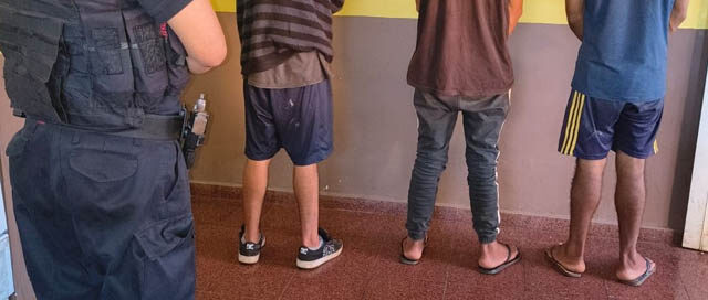POSADAS: Tres hermanos fueron detenidos cuando intentaban robar en un taller mecánico